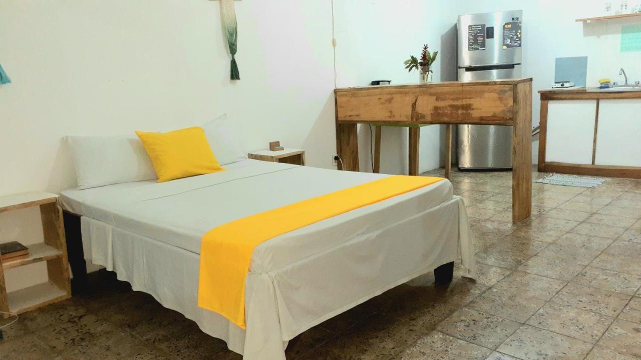 Rooms Palmeras Cahuita Exterior photo