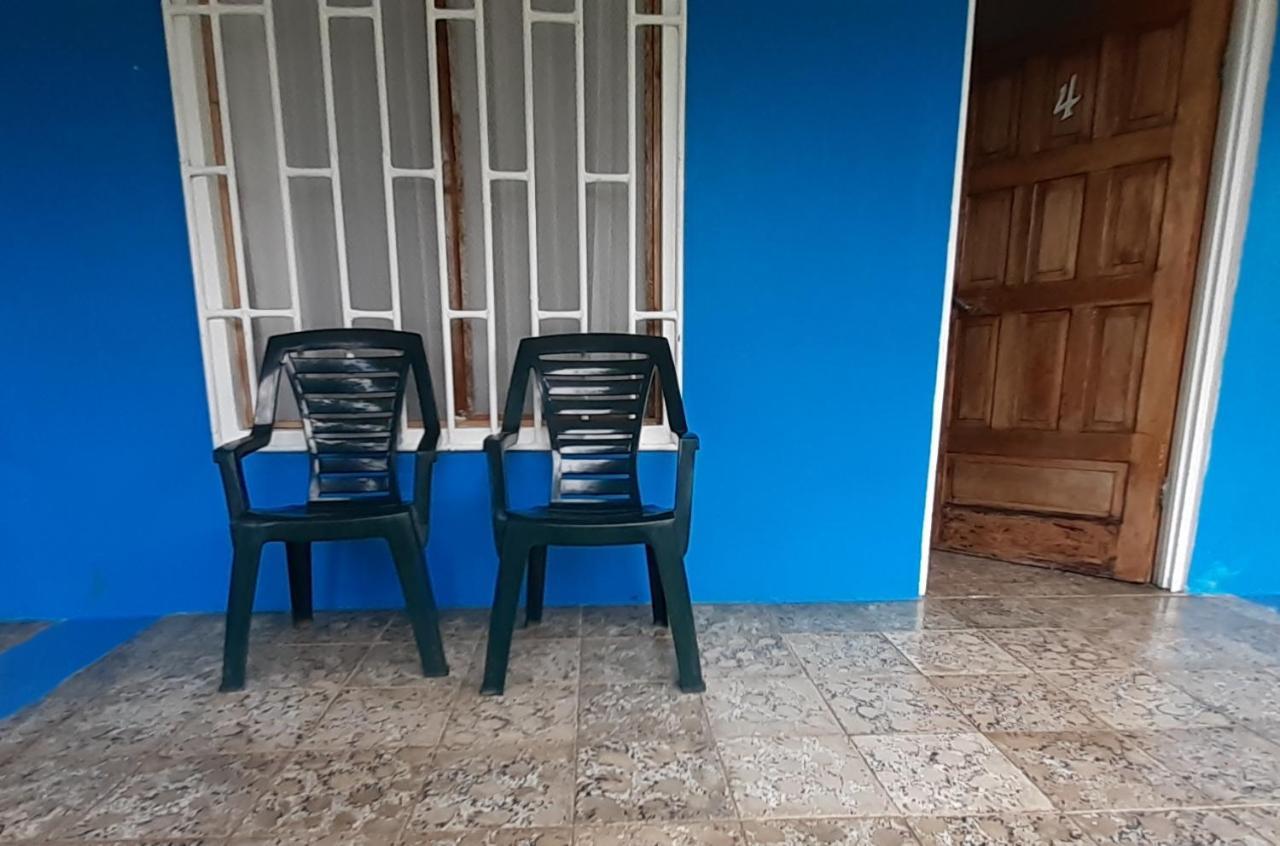Rooms Palmeras Cahuita Exterior photo